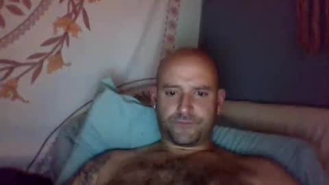 Snapshot of sparrow19909 chatting on April 4, 6:22 am azucar lets vid snap my girl and i are horny online show from April 4, 6:22 am