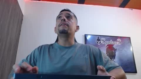     online show from December 22, 5:15 am