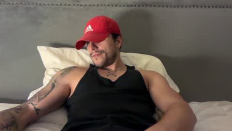 Snapshot of spartazzz chatting on July 8, 3:33 am spartazzz online show from July 8, 3:33 am