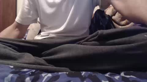 Snapshot of spazzy2 chatting on October 12, 7:51 am spazzy2 online show from October 12, 7:51 am