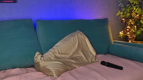 Nicole online show from December 13, 8:26 pm