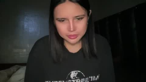 Snapshot of specialgirlxxx chatting on July 3, 9:48 am specialgirlxxx online show from July 3, 9:48 am