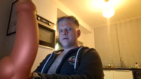 Snapshot of spectacularguy chatting on March 7, 8:50 pm DutchDude online show from March 7, 8:50 pm