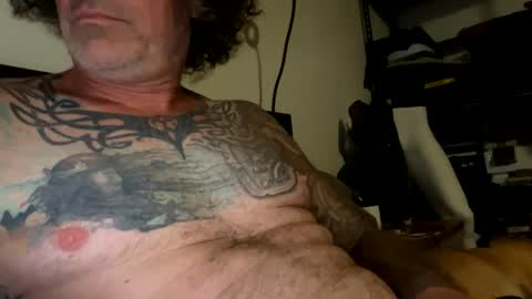 specter1972 online show from May 2, 1:21 am