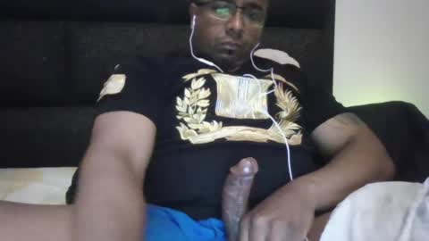 Snapshot of speed01 chatting on July 12, 8:11 pm Hot chocolate online show from July 12, 8:11 pm