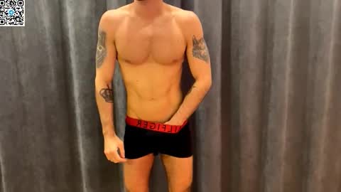 Snapshot of speed_god chatting on November 8, 11:25 pm Alex online show from November 8, 11:25 pm