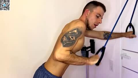 Snapshot of speed_god chatting on November 16, 8:47 pm Alex online show from November 16, 8:47 pm