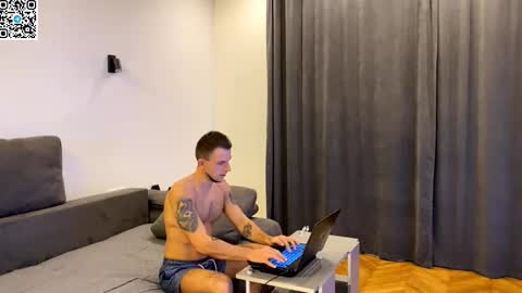 Snapshot of speed_god chatting on November 22, 8:30 pm Alex online show from November 22, 8:30 pm