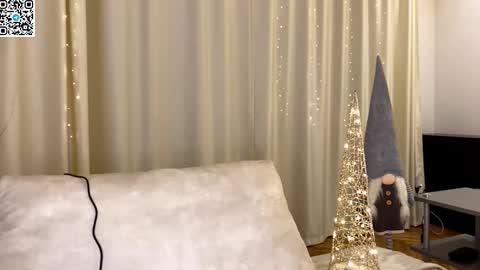 Snapshot of speed_god chatting on December 13, 10:37 pm Alex online show from December 13, 10:37 pm