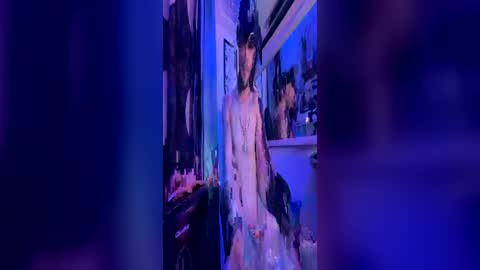 Snapshot of spell_man95 chatting on July 1, 1:51 am Silas online show from July 1, 1:51 am
