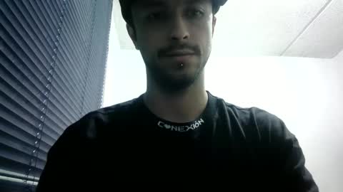 Snapshot of sperm_donor94 chatting on December 17, 7:37 pm sperm_donor94 online show from December 17, 7:37 pm