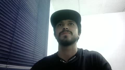 Snapshot of sperm_donor94 chatting on February 27, 3:36 am sperm_donor94 online show from February 27, 3:36 am