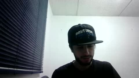 sperm_donor94 online show from January 13, 2:50 am