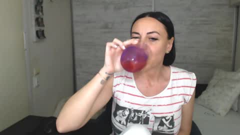 Snapshot of spicemint chatting on May 16, 3:55 pm Carla online show from May 16, 3:55 pm
