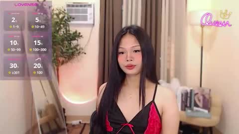 Snapshot of spicy_bunnyx chatting on May 5, 11:46 pm Kimmy online show from May 5, 11:46 pm