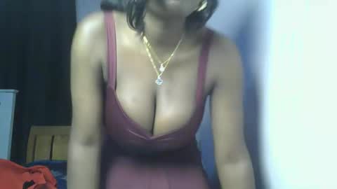 Snapshot of spicy_cherrie chatting on May 11, 10:18 pm cherrie online show from May 11, 10:18 pm