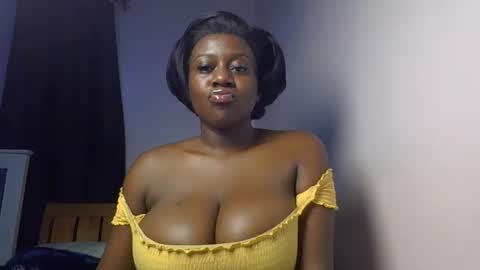 Snapshot of spicy_cherrie chatting on May 26, 6:59 pm cherrie online show from May 26, 6:59 pm
