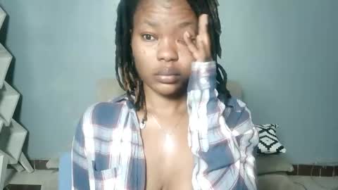 Snapshot of spicy_kerrine chatting on March 6, 9:25 am Spicy kerrine online show from March 6, 9:25 am