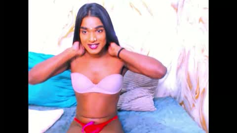 spicybarbie4u online show from April 16, 9:39 pm