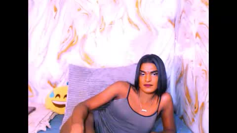 spicybarbie4u online show from April 25, 9:45 am