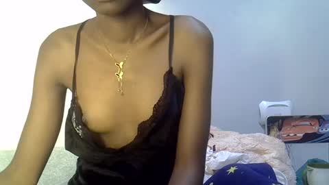 Snapshot of spicybobolishia_ chatting on July 10, 3:33 am Bobo online show from July 10, 3:33 am