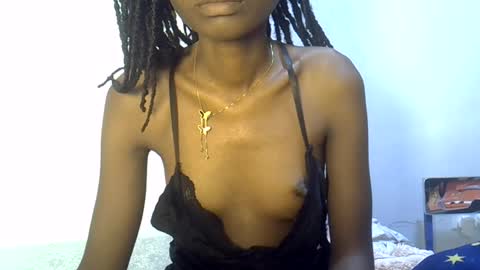 Snapshot of spicybobolishia_ chatting on July 13, 1:30 am Bobo online show from July 13, 1:30 am