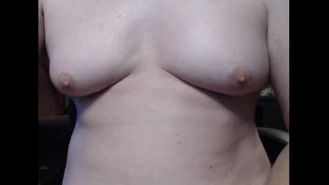 bri and mags fun room online show from June 1, 2:46 am