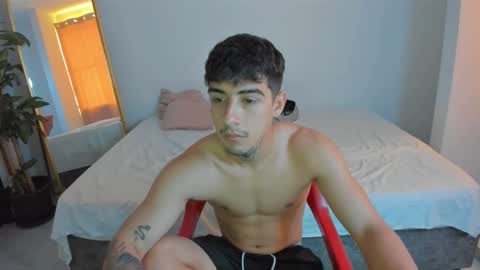 Snapshot of spider_master77 chatting on February 2, 6:50 pm spider master online show from February 2, 6:50 pm