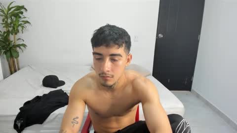 Snapshot of spider_master77 chatting on March 3, 6:58 pm spider master online show from March 3, 6:58 pm