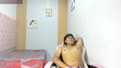 spiderdann_01 online show from March 17, 1:43 am