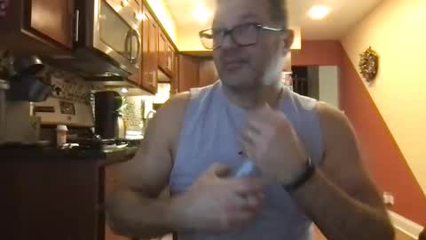 Snapshot of spike69old chatting on January 20, 3:39 pm spike69old online show from January 20, 3:39 pm