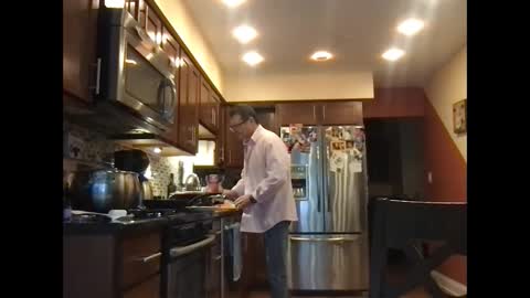 Snapshot of spike69old chatting on February 5, 9:50 pm spike69old online show from February 5, 9:50 pm