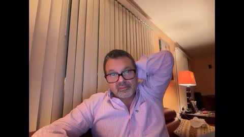 Snapshot of spike69old chatting on October 15, 11:38 pm spike69old online show from October 15, 11:38 pm