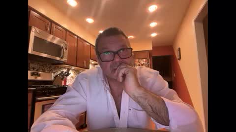 Snapshot of spike69old chatting on February 6, 11:19 pm spike69old online show from February 6, 11:19 pm