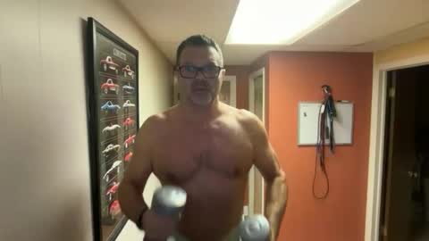 Snapshot of spike69old chatting on February 11, 11:21 pm spike69old online show from February 11, 11:21 pm