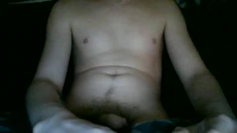 Snapshot of spkieeb28 chatting on May 30, 11:46 pm Jameslux online show from May 30, 11:46 pm