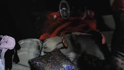 Snapshot of splashh_queen317 chatting on November 14, 6:01 am Daddy His Splash Queen online show from November 14, 6:01 am