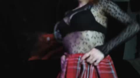 Snapshot of splashh_queen317 chatting on November 16, 6:08 am Daddy His Splash Queen online show from November 16, 6:08 am