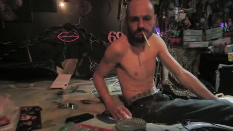 Snapshot of splashh_queen420 chatting on February 24, 3:37 am Daddy His Splash Queen online show from February 24, 3:37 am