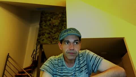 spliffray online show from June 24, 2:43 am