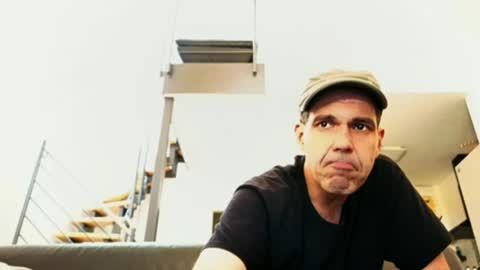 spliffray online show from July 16, 5:35 am