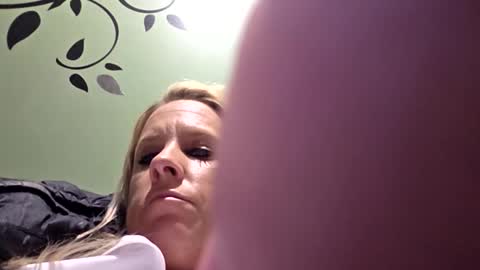 spnk6me9 online show from January 8, 10:01 pm