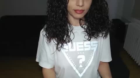 Snapshot of spoiled__doll chatting on December 6, 10:05 am Doll online show from December 6, 10:05 am