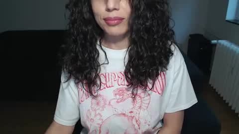 Snapshot of spoiled__doll chatting on December 8, 1:58 pm Doll online show from December 8, 1:58 pm