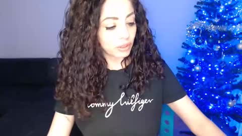 Snapshot of spoiled__doll chatting on December 20, 10:43 pm Doll online show from December 20, 10:43 pm