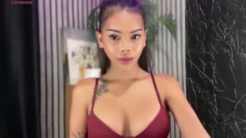 Snapshot of spoileme_babexx chatting on April 11, 1:37 pm CALL ME RAINE online show from April 11, 1:37 pm