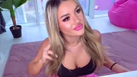 Anna online show from November 30, 11:03 am