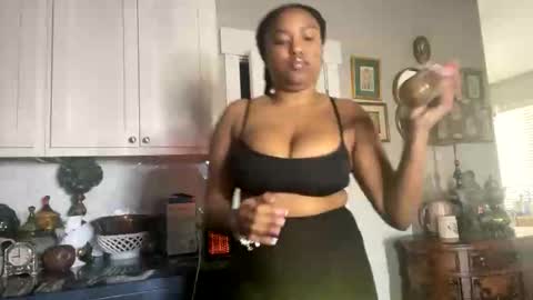 Snapshot of spoilprincesschloee chatting on January 12, 9:20 pm spoilprincesschloee online show from January 12, 9:20 pm