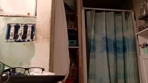 spraytecrick211 online show from February 24, 9:51 am