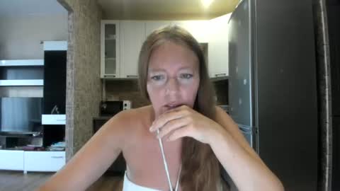Snapshot of spring_time_ chatting on July 5, 11:17 am spring_time_ online show from July 5, 11:17 am